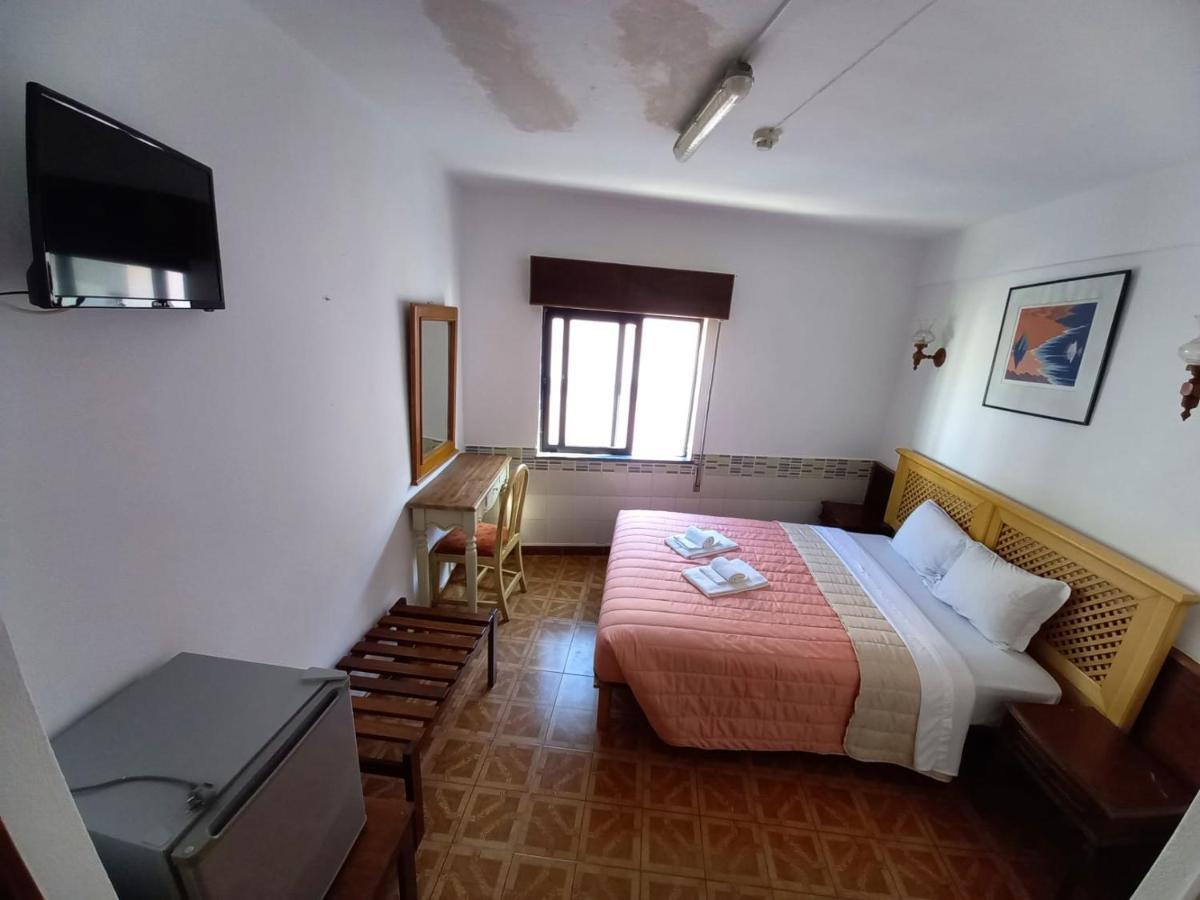 Dbv Guesthouse Lagos Exterior photo