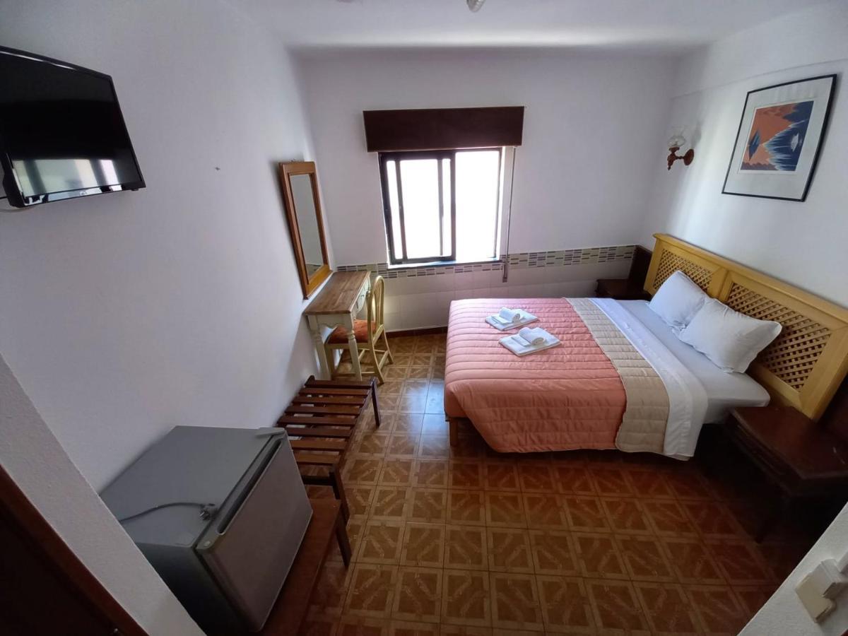 Dbv Guesthouse Lagos Exterior photo