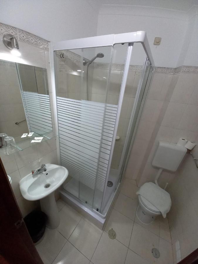 Dbv Guesthouse Lagos Exterior photo