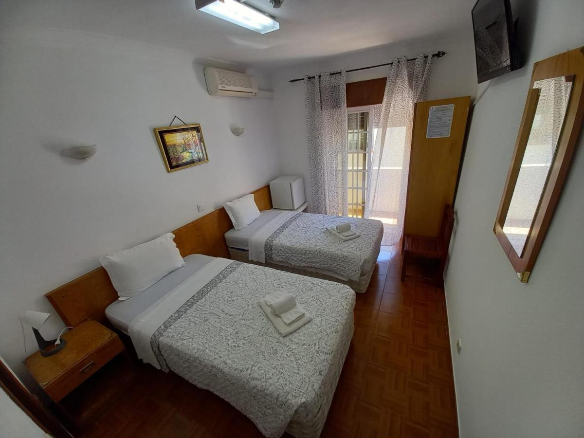 Dbv Guesthouse Lagos Exterior photo